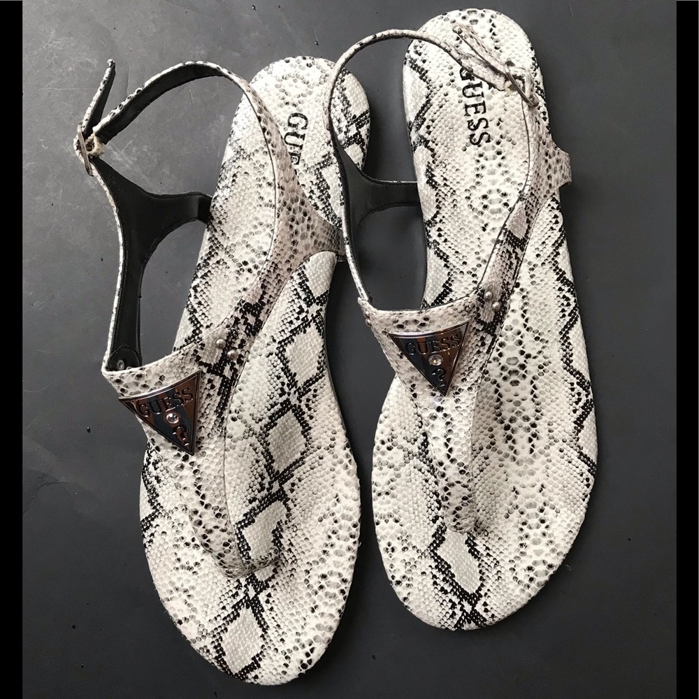 GUESS WOMEN’S SANDALS ANIMAL PRINT BLCK & WHITE - Picture 1 of 7
